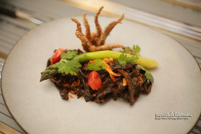 Squid Ink Taglierini with Calamari (S$26)